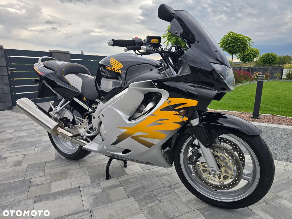 Honda CBR - 30