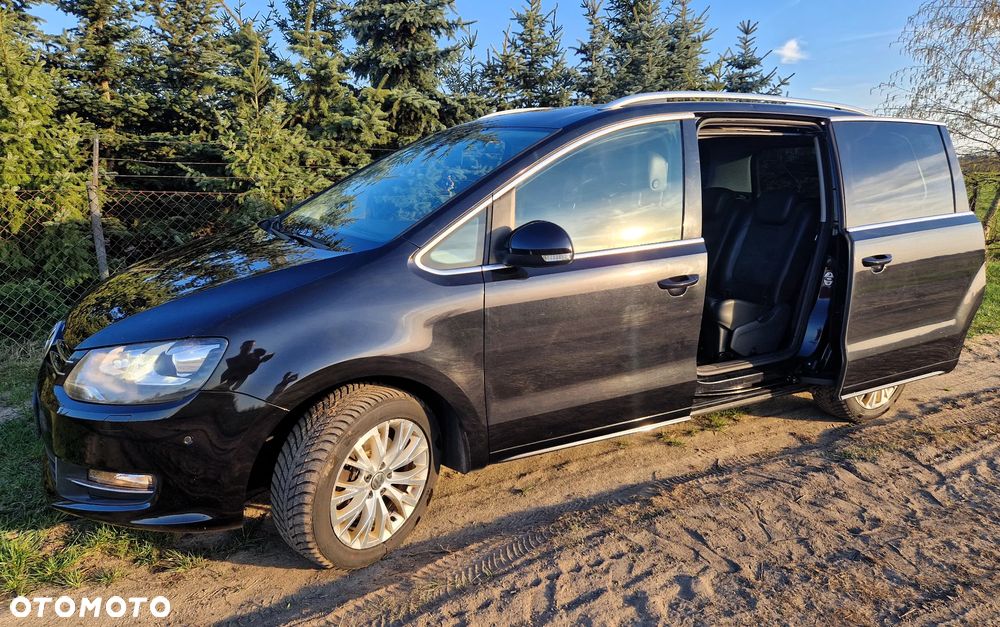 Volkswagen Sharan 2.0 TDI DSG (BlueMotion Technology) Highline - 25