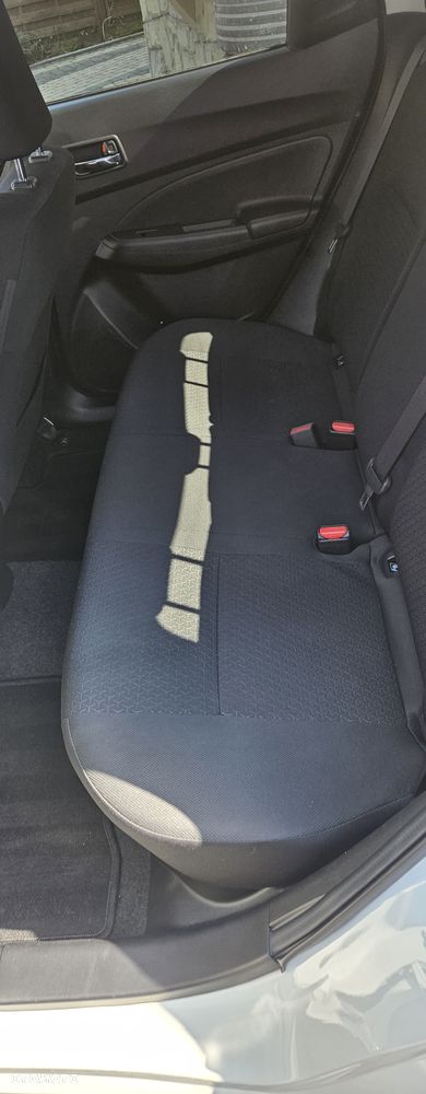 Suzuki Swift 1.2 Premium Plus - 31