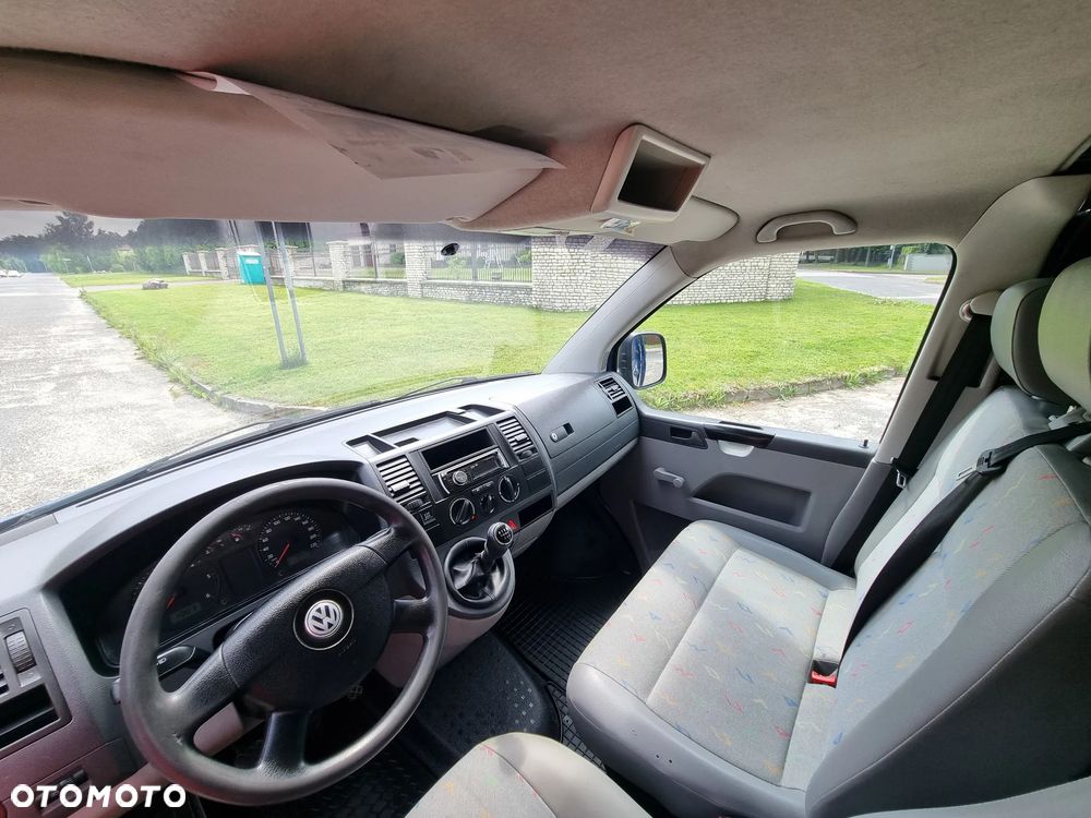 Volkswagen T5 - 18