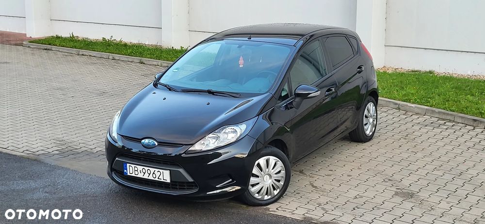 Ford Fiesta 1.25 Ambiente - 2
