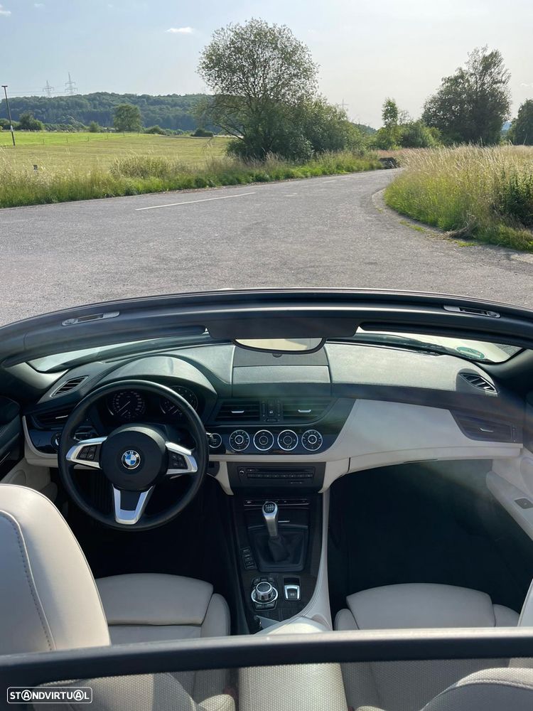 BMW Z4 sDrive30i - 9