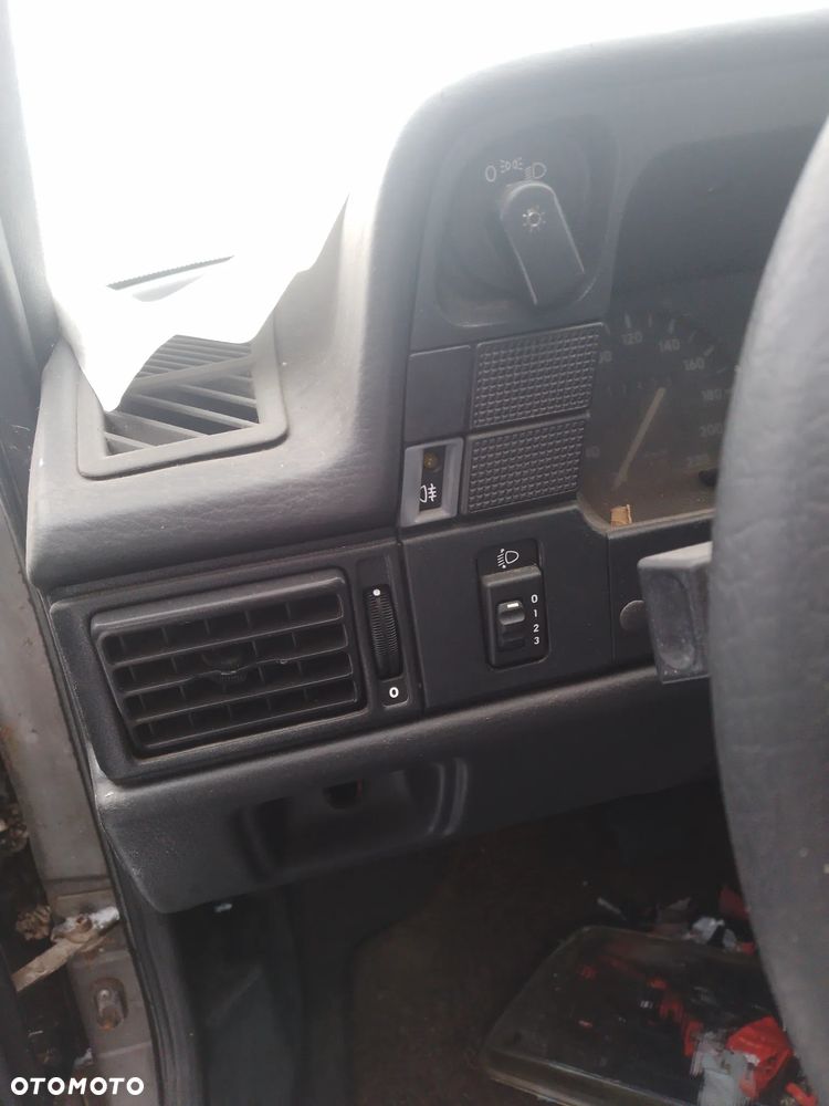 OPEL KADETT E LIFT 89-91    OSŁONA PRZECIWSŁONECZNA PRAWA LEWA - 30