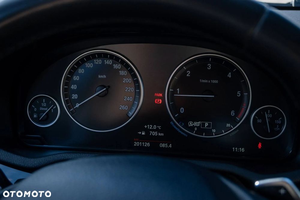 BMW X4 xDrive20d xLine - 9