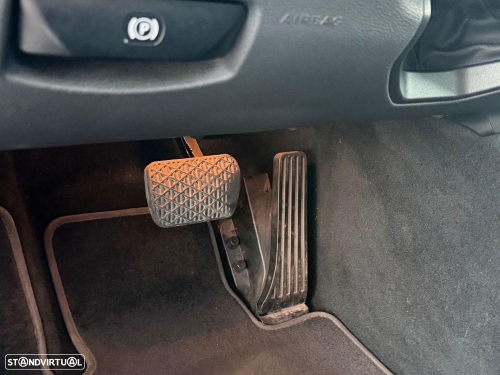 Mercedes-Benz E 250 CDi Avantgarde BlueEfficiency Auto. - 9