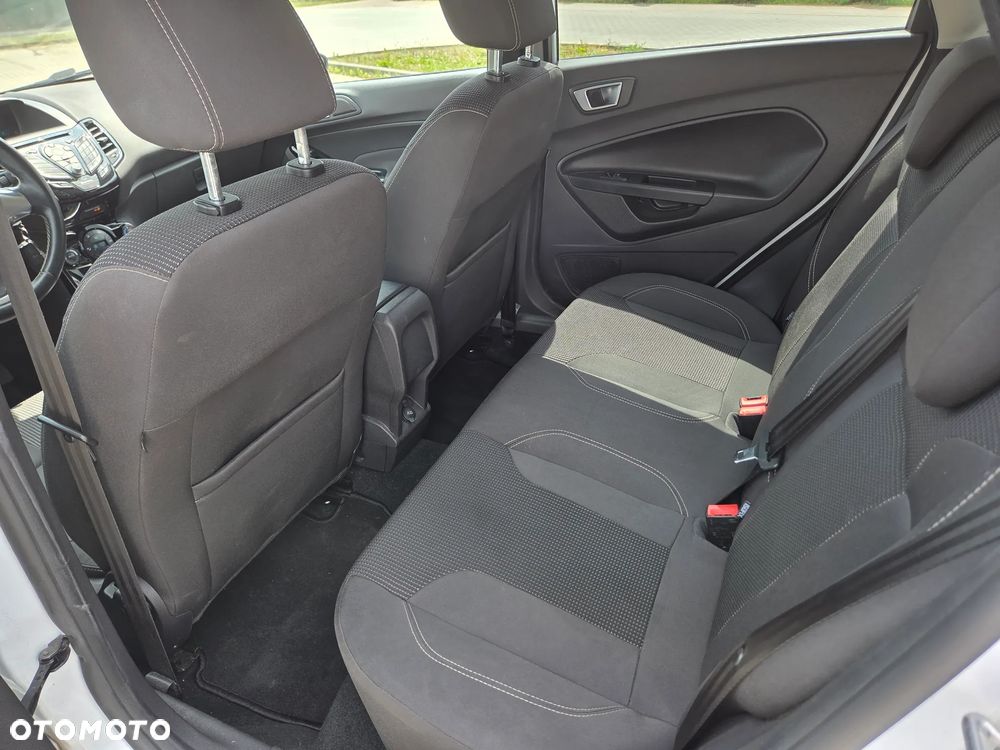 Ford Fiesta 1.0 EcoBoost Titanium - 17