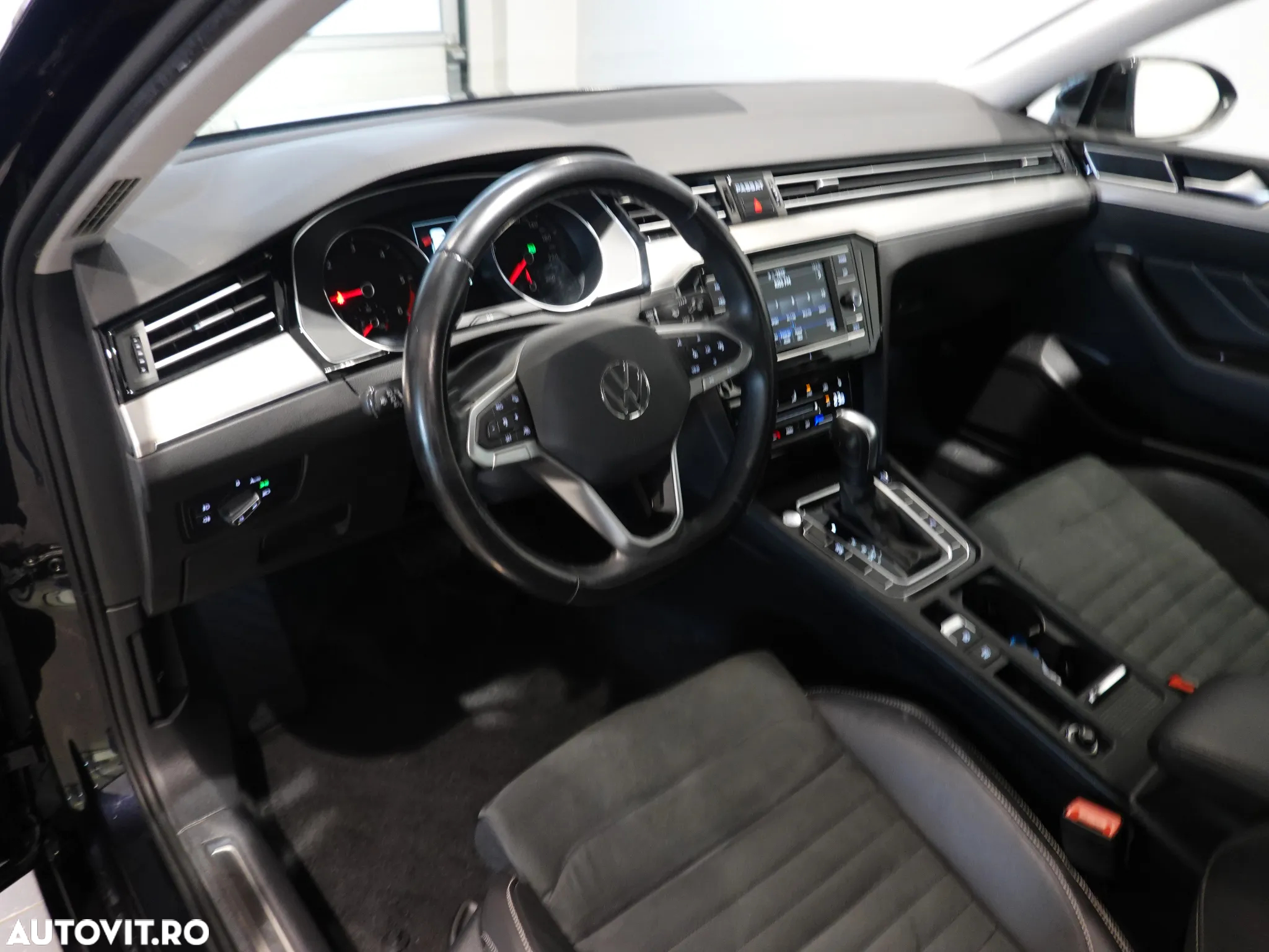 Volkswagen Passat - 15