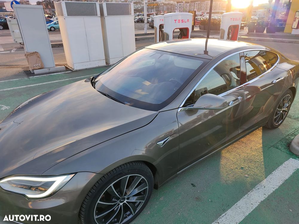 Tesla Model S 75 - 10