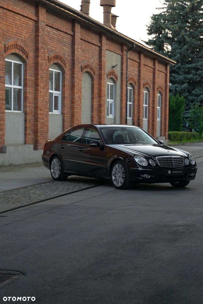 Mercedes-Benz Klasa E 500 4-Matic Elegance - 2