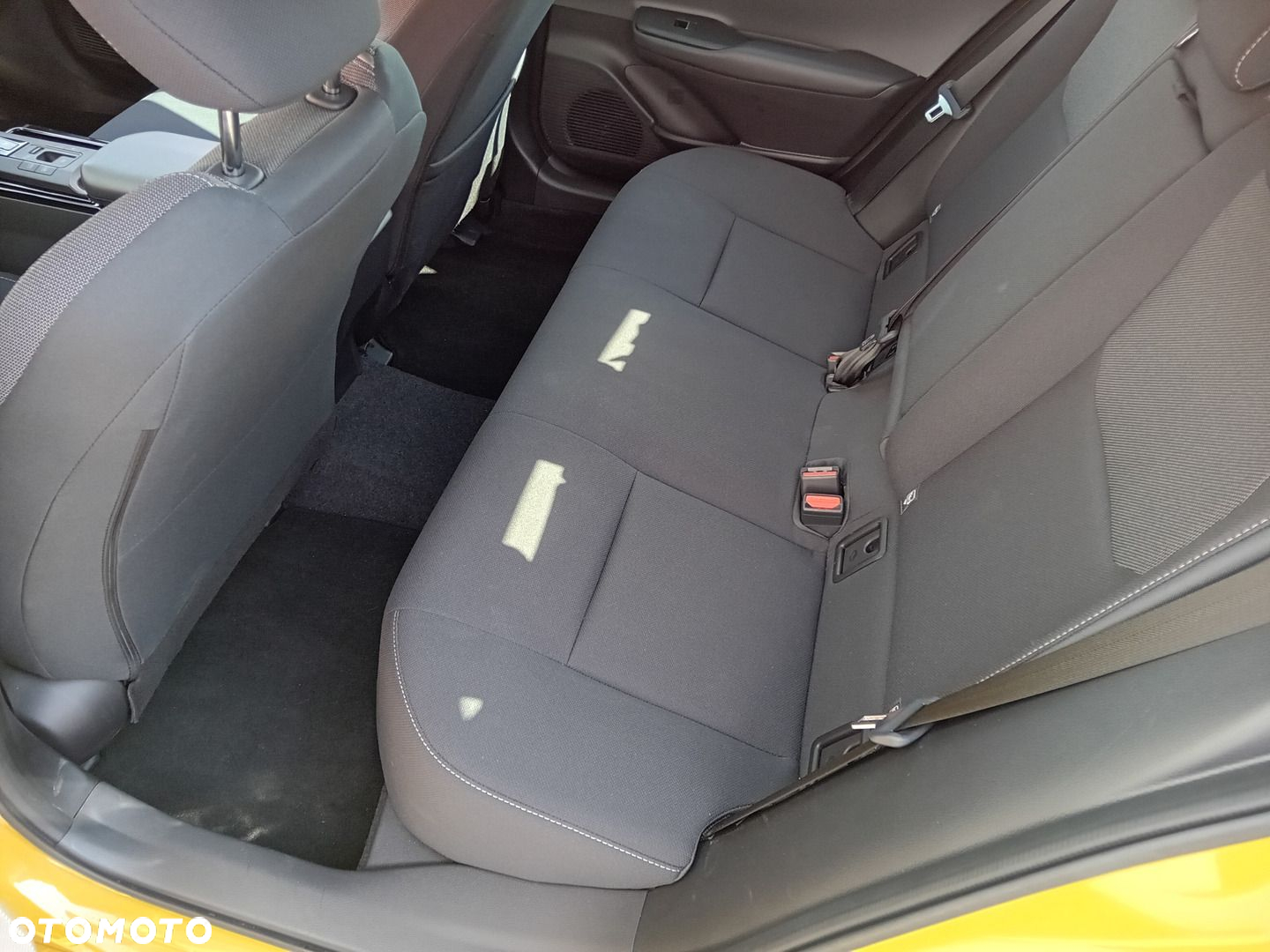 Toyota Prius - 25