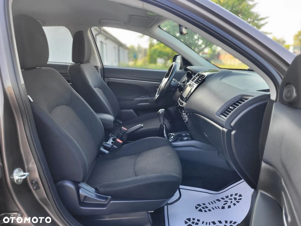 Mitsubishi ASX - 16
