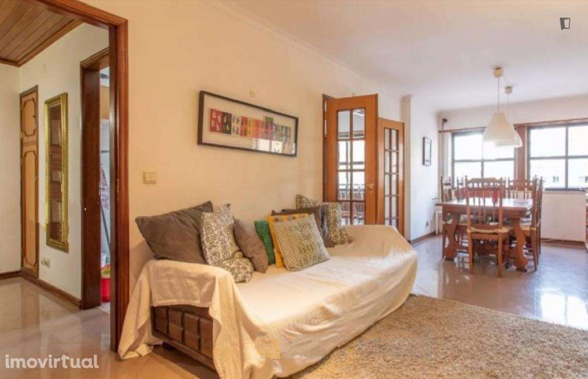 Quarto - localizado em Carcavelos Lisbon - Grande imagem: 4/12