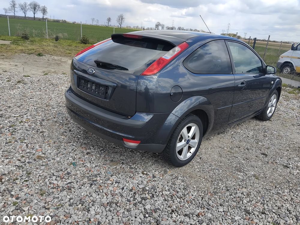 Ford Focus 1.6 16V Trend - 5