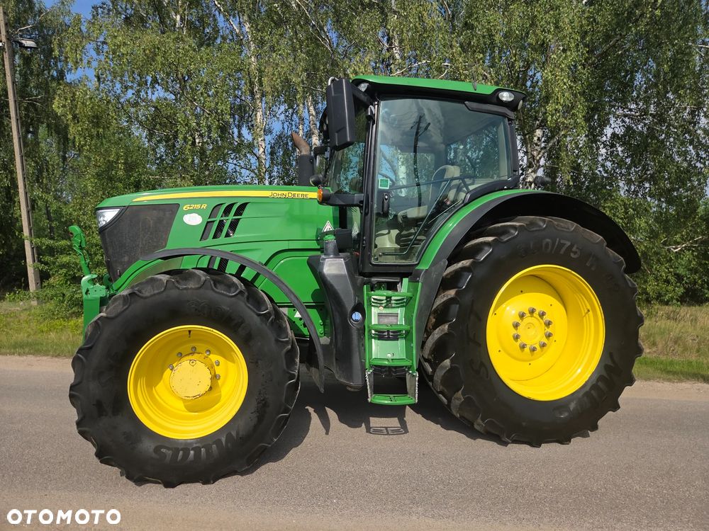 John Deere 6215R - 7