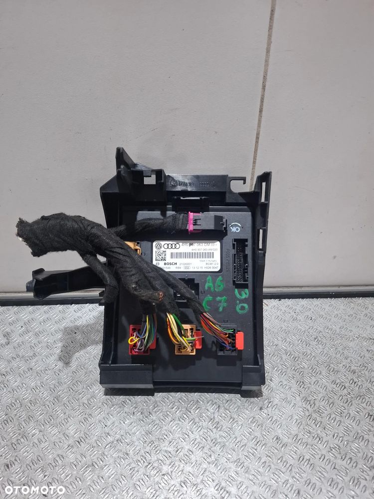 Moduł sterownik komfortu Audi A6C7 2015 rok lift nr 4H0907063DM - 1