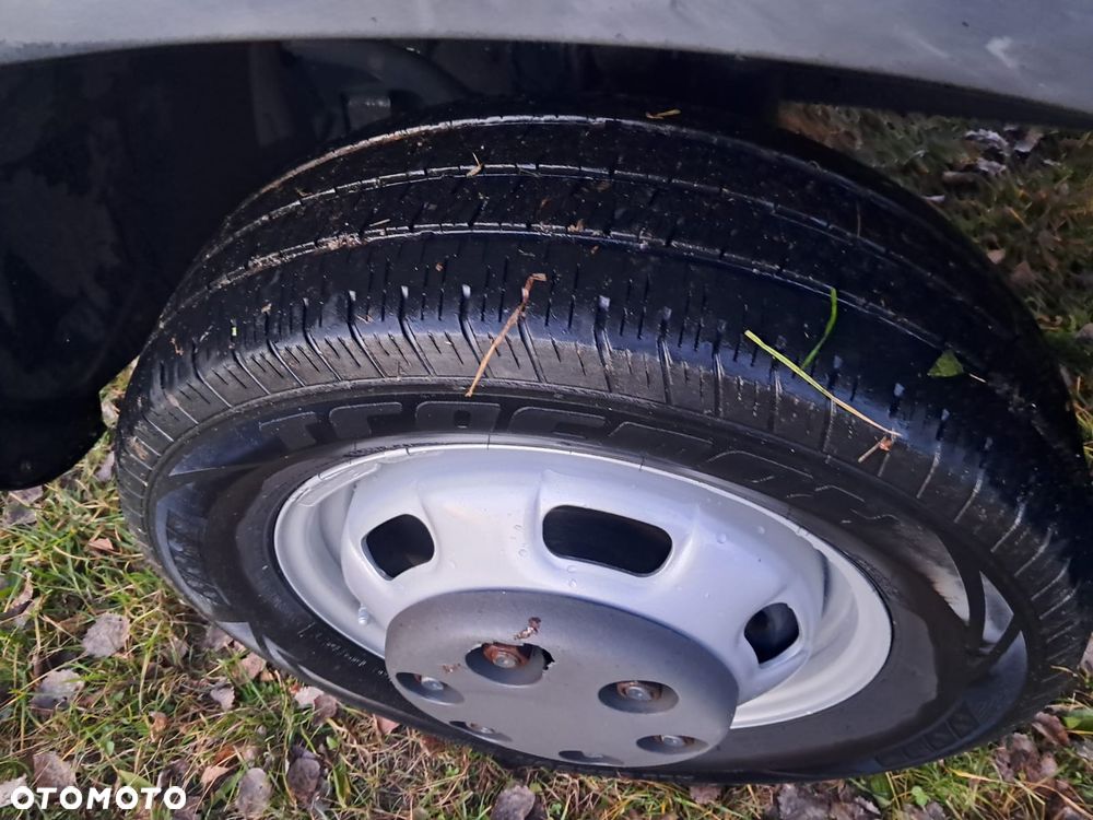 Iveco Daily 35C15 HDS - 21