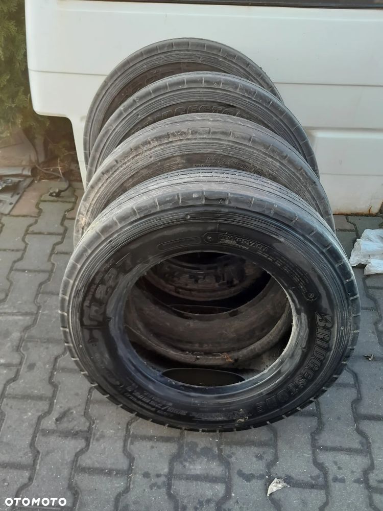 Opony komplet Bridgestone R227 205/75R17,5 - 1