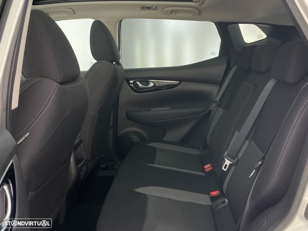 Nissan Qashqai 1.3 DIG-T N-Connecta - 12