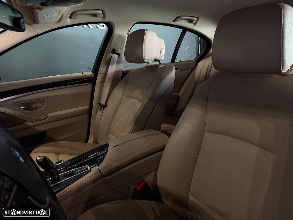 BMW 520 d Line Luxury Auto - 14