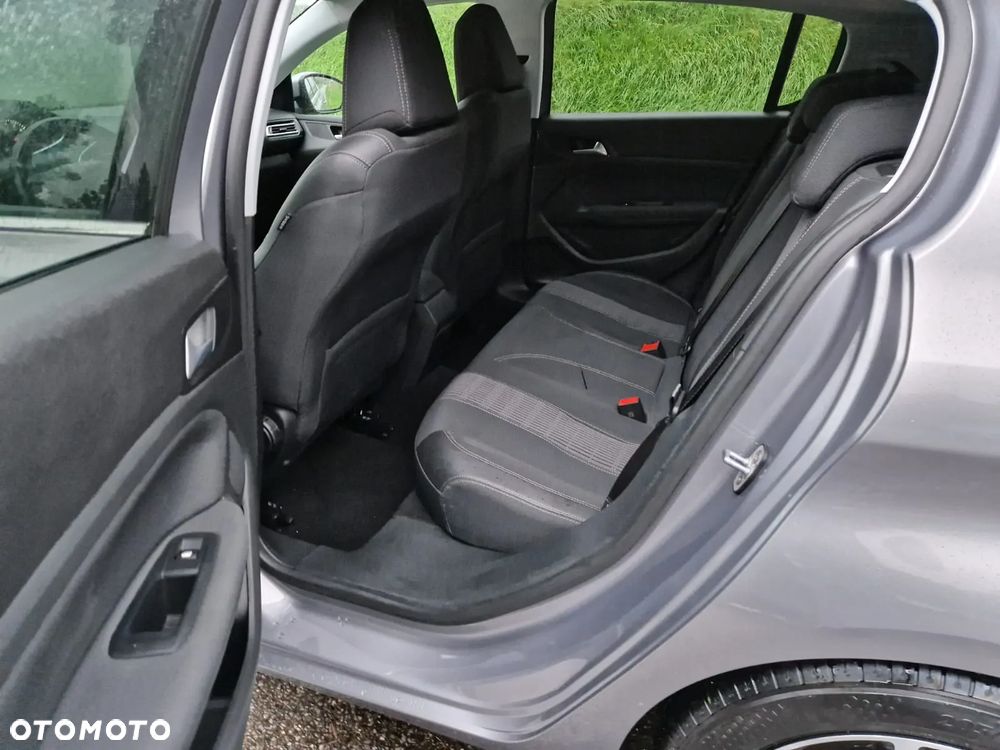 Peugeot 308 - 11