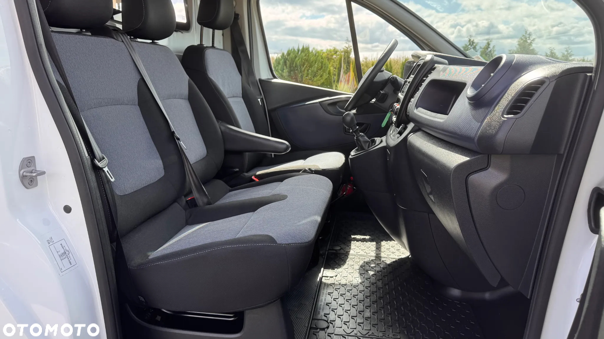 Opel VIVARO - 15