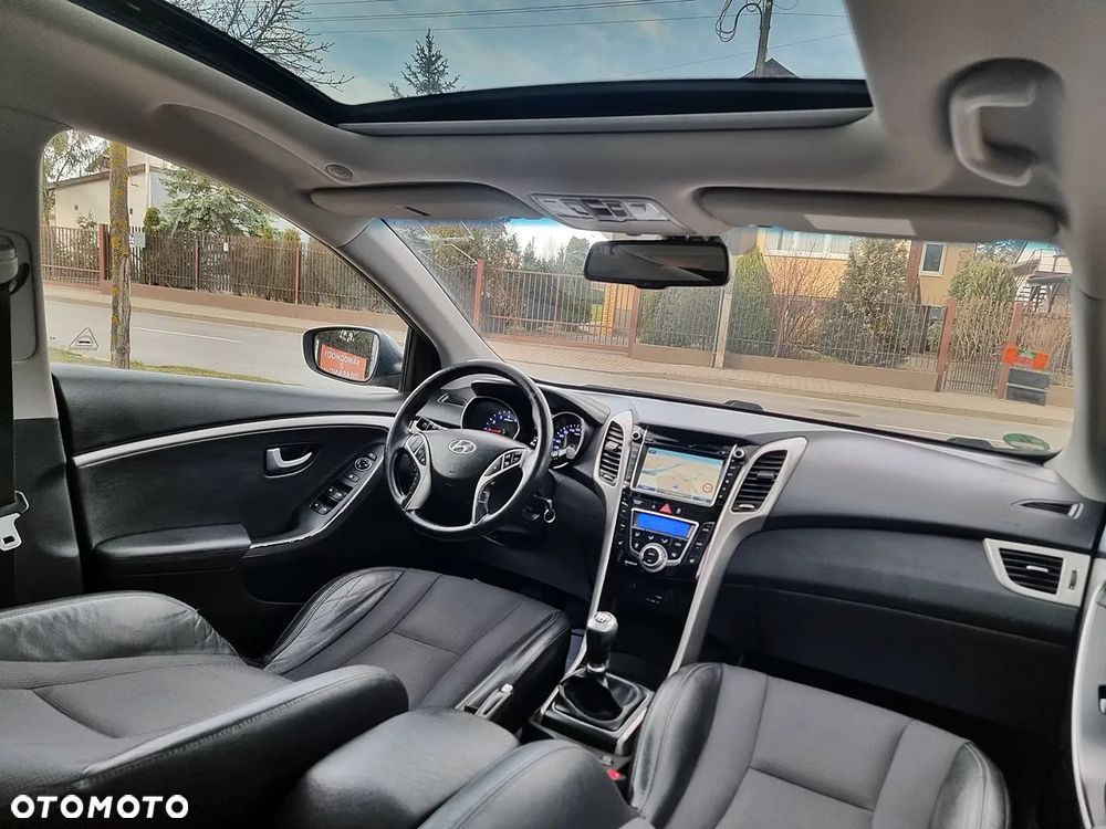 Hyundai i30 blue Kombi 1.6 GDi Style - 10