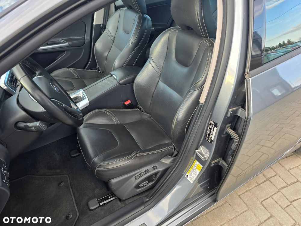 Volvo S60 - 12