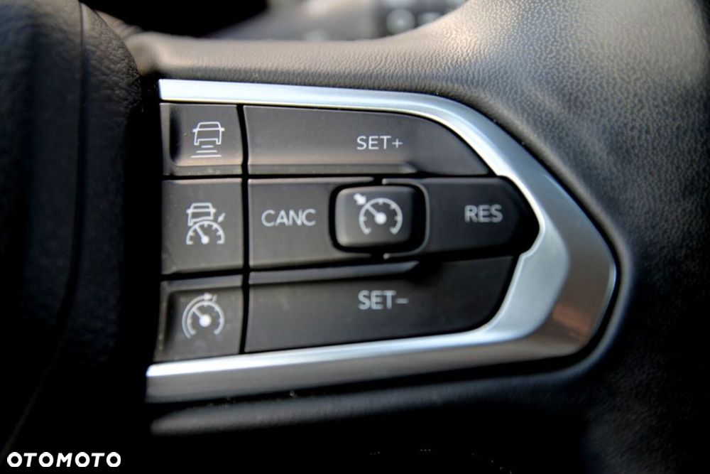 Jeep Compass - 27