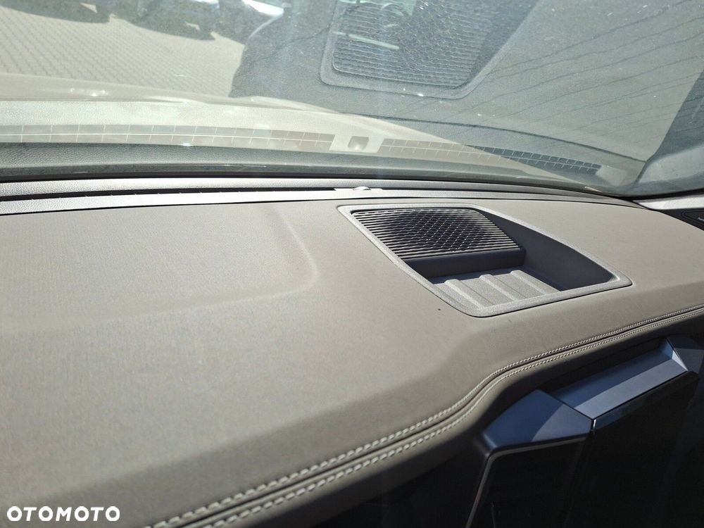 Volkswagen Amarok - 20