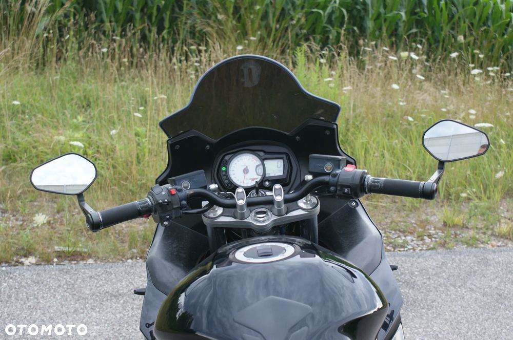 Suzuki GSX - 11