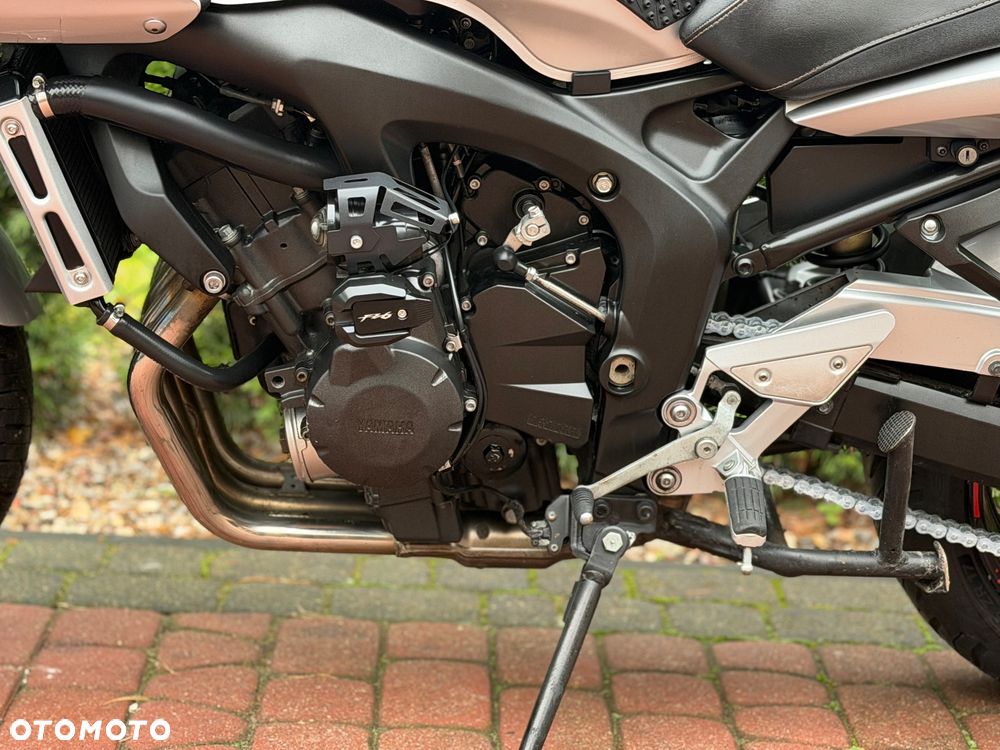 Yamaha FZ6 - 16