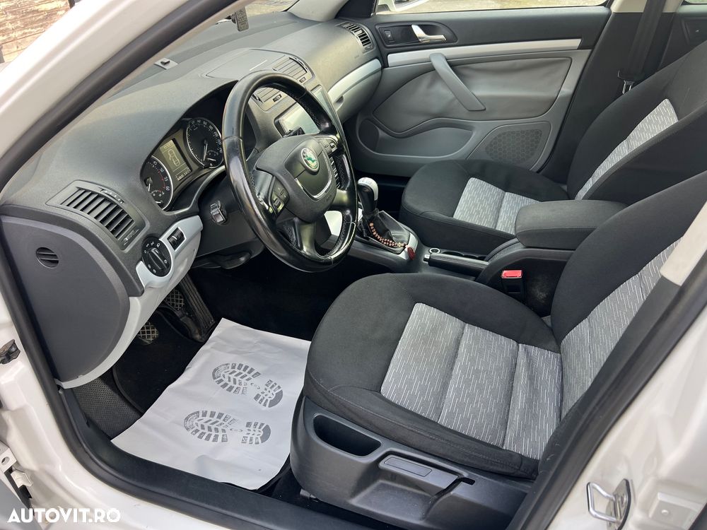 Skoda Octavia Combi 1.6 TDI DPF 4x4 Ambition - 9