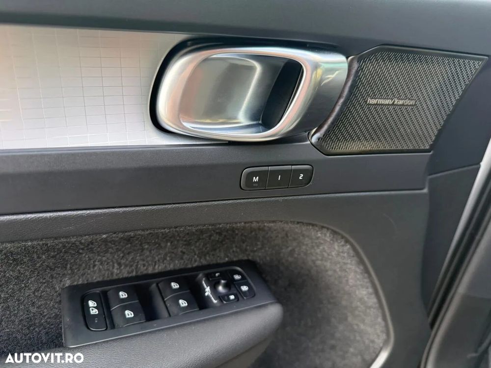 VOLVO XC40 2022 — imagine 11