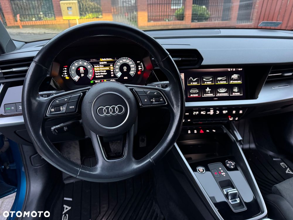 Audi A3 Sportback 35 TFSI S tronic - 13