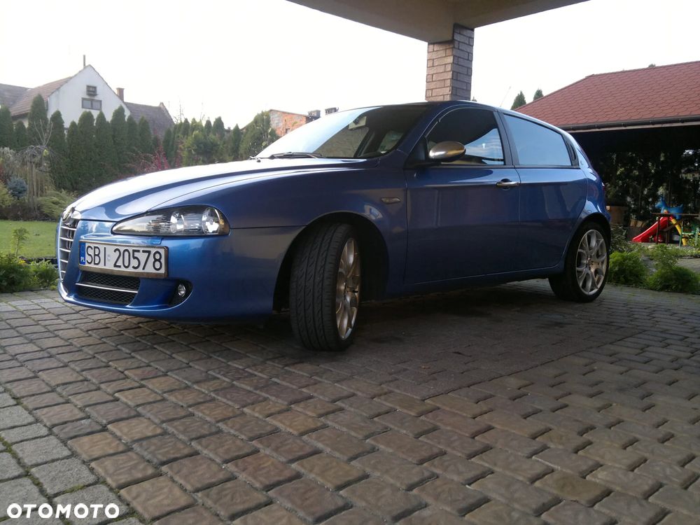 Alfa Romeo 147 1.6 Twin Spark Black Line - 3