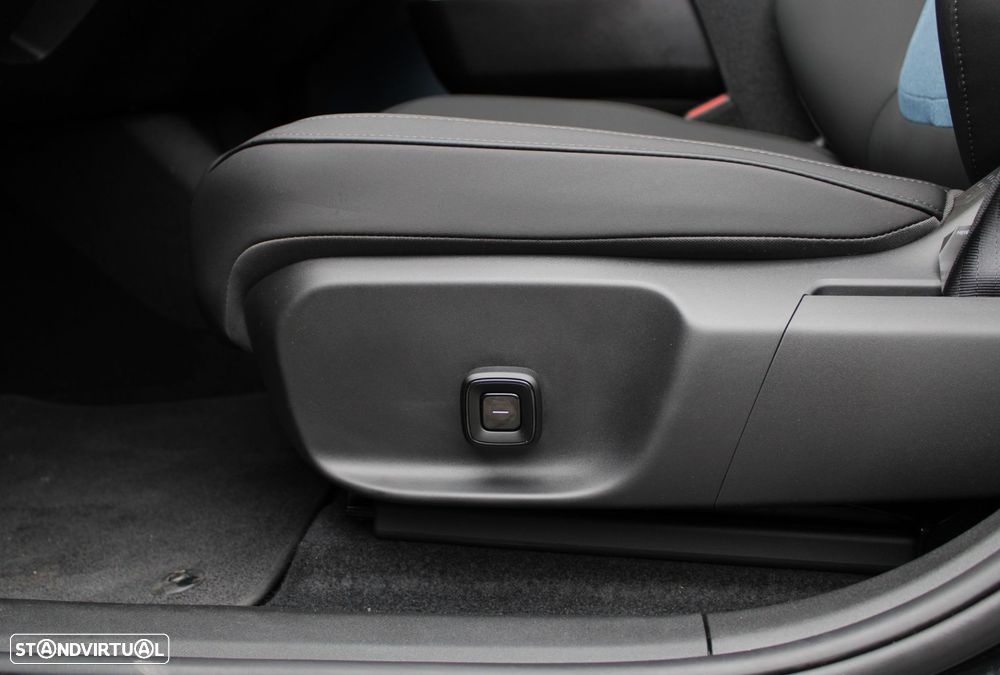 Volvo EX30 69 kWh Single Motor Extended Range Ultra - 17