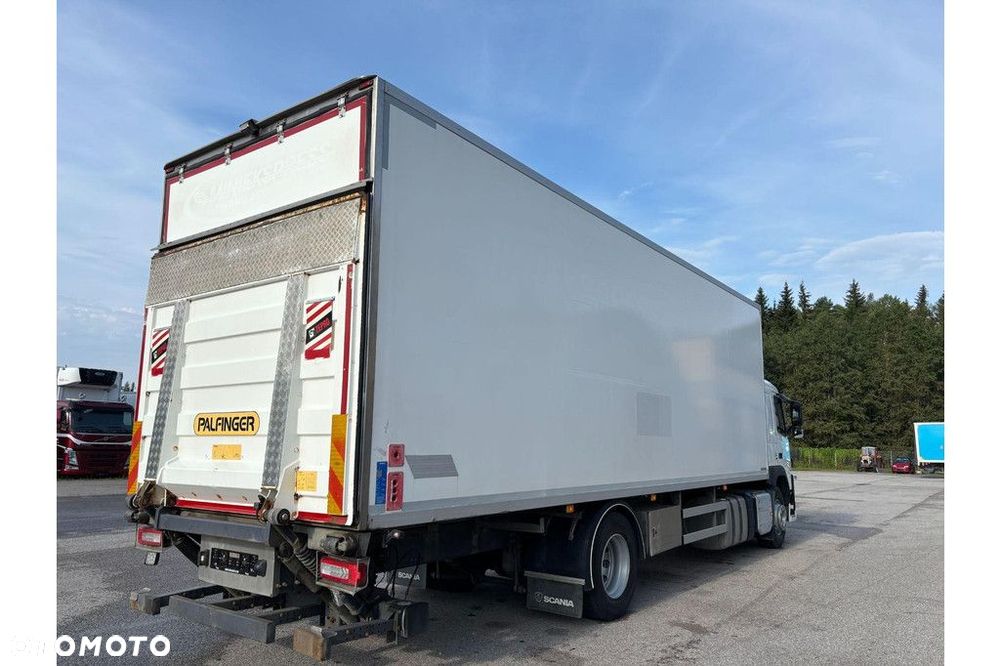 Volvo FM 330 4x2 + CARRIER - 5