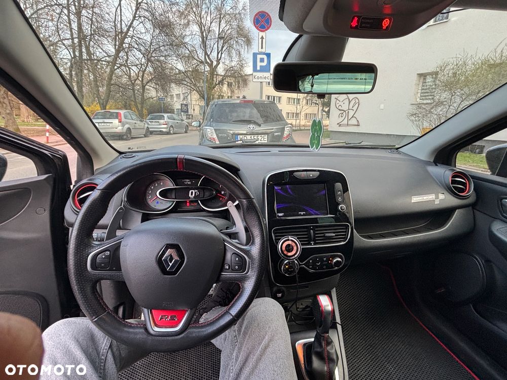 Renault Clio 1.6 R.S.Trophy 220 EDC - 4