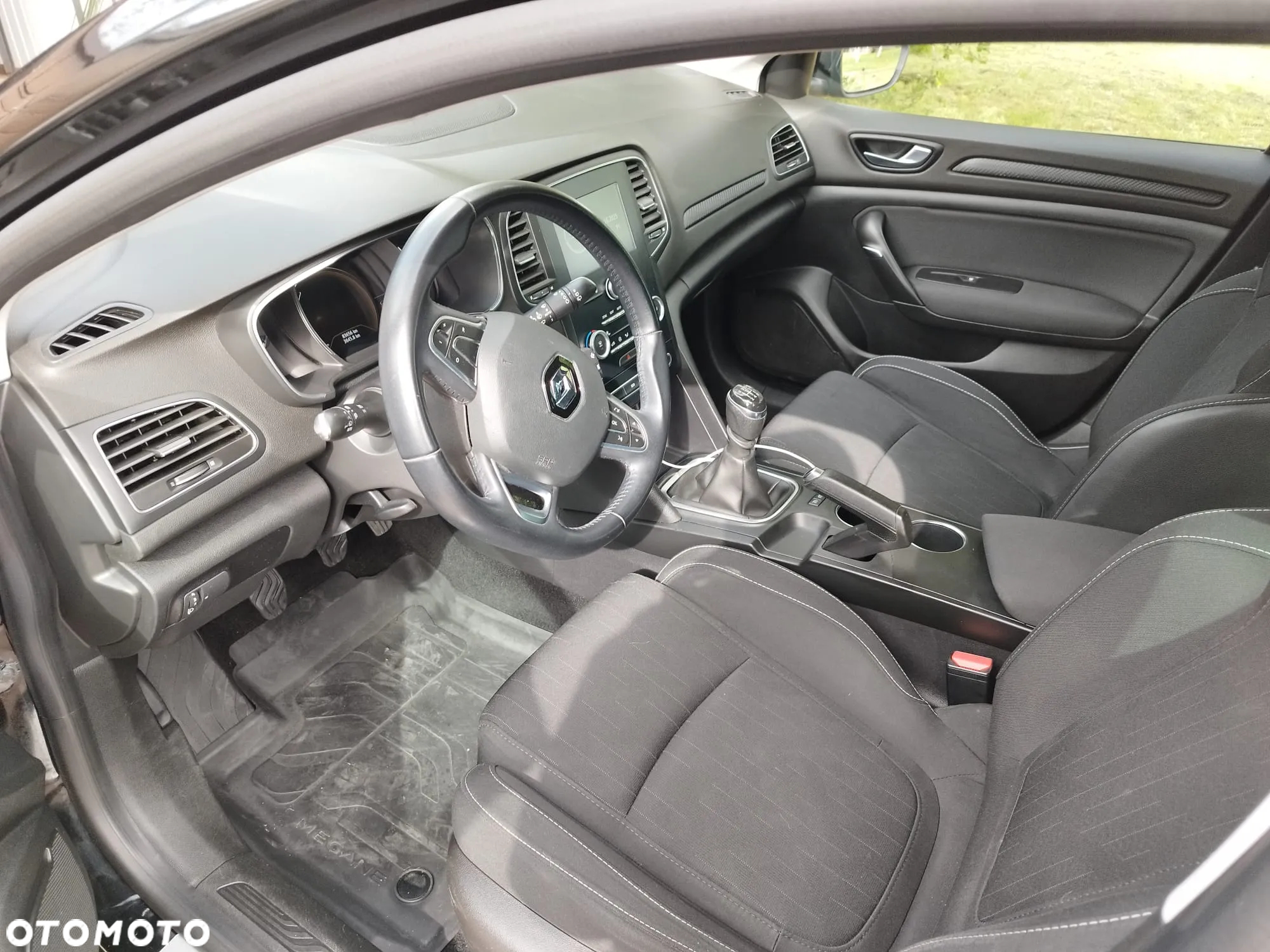 Renault Megane 1.6 SCe Limited - 4