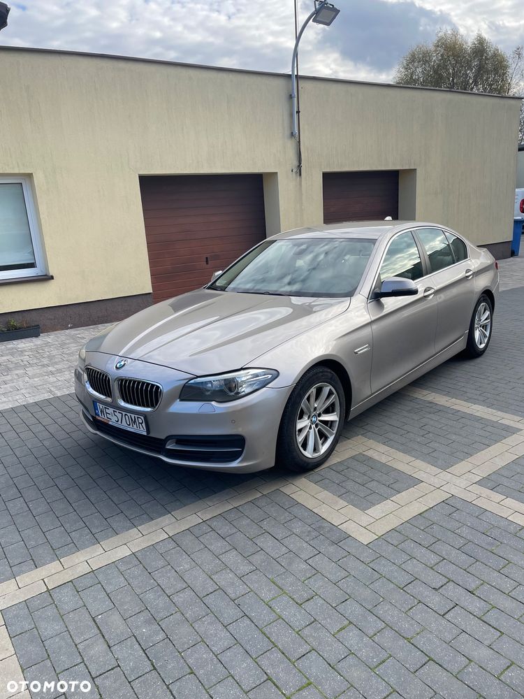 BMW Seria 5 525d xDrive - 1