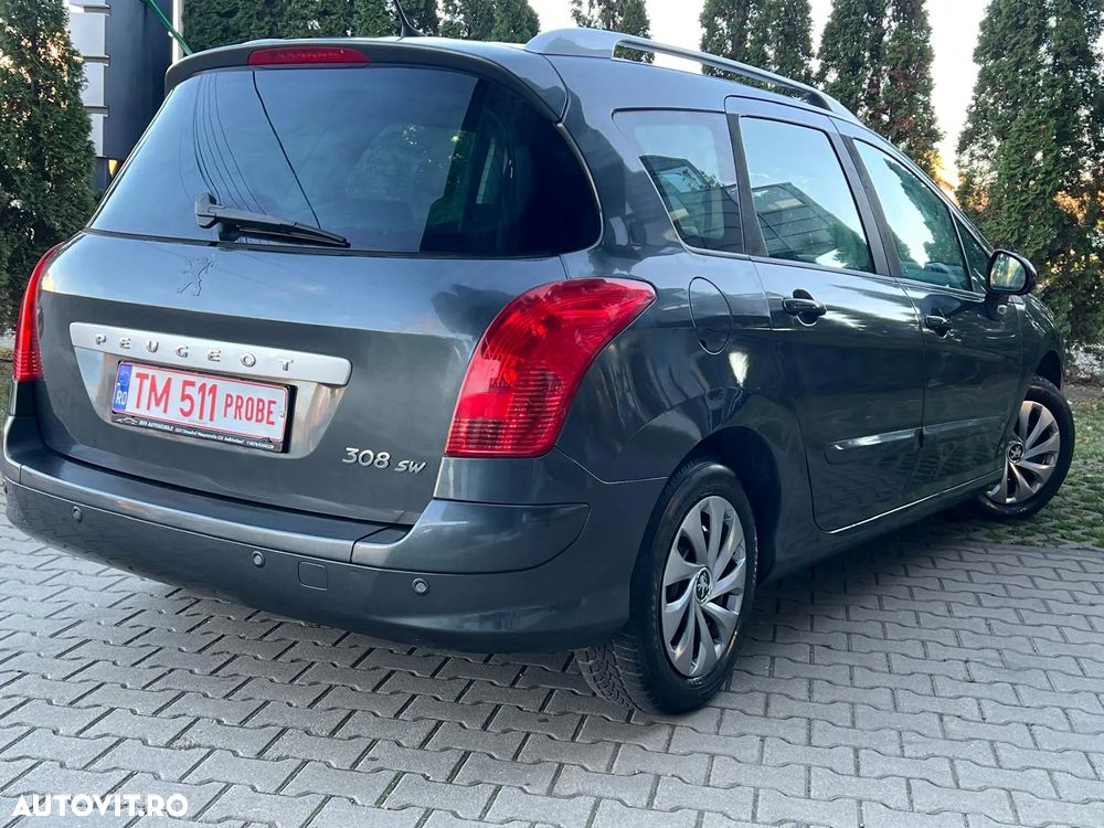 Peugeot 308 1.6E Premium - 4