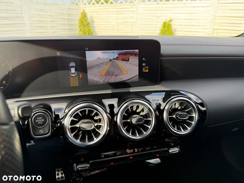Mercedes-Benz CLA 250 4-Matic AMG Line 7G-DCT - 37