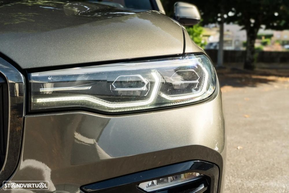 BMW X7 40 d xDrive Pack M - 33