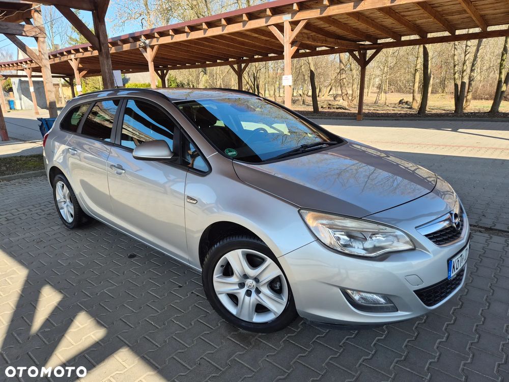 Opel Astra 1.7 CDTI Cosmo - 1