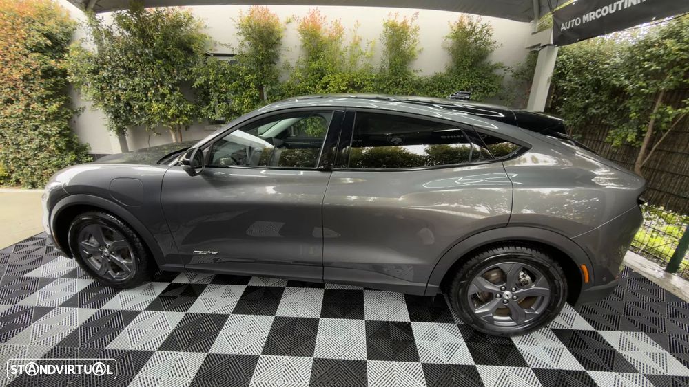 Ford Mustang Mach-E Standard - 5