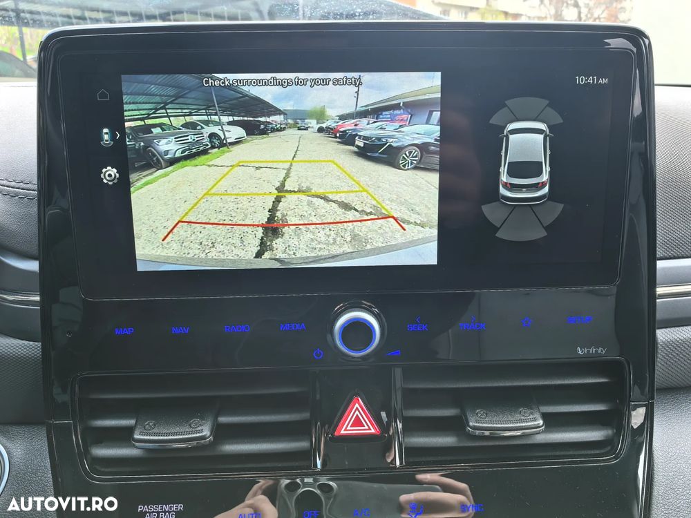 Hyundai IONIQ 1.6 GDI Premium - 16