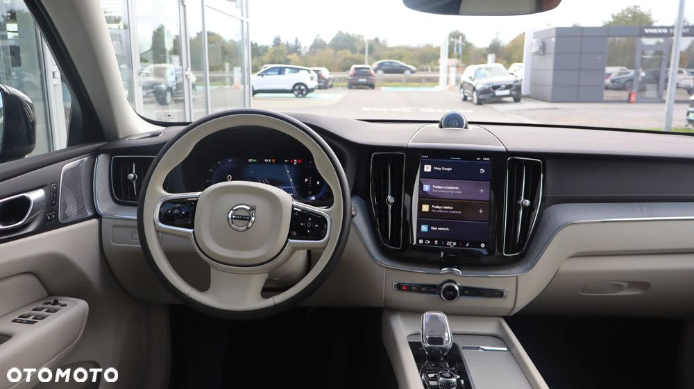 Volvo XC 60 B5 B AWD Ultra Dark - 12