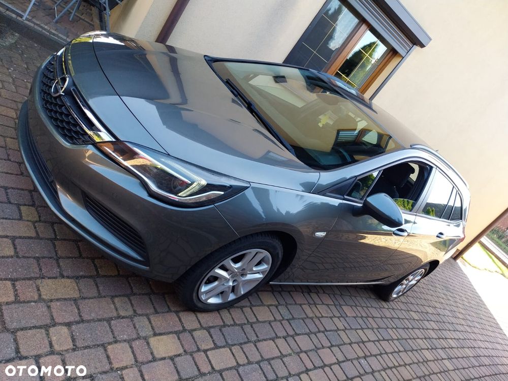 Opel Astra - 2