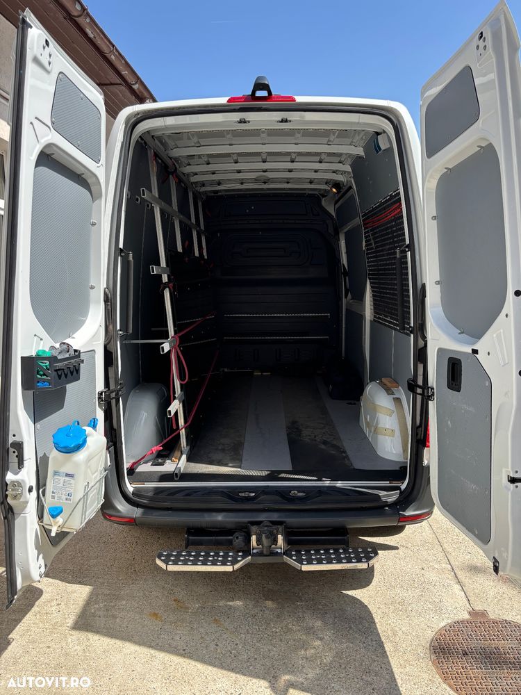 Mercedes-Benz Sprinter - 5