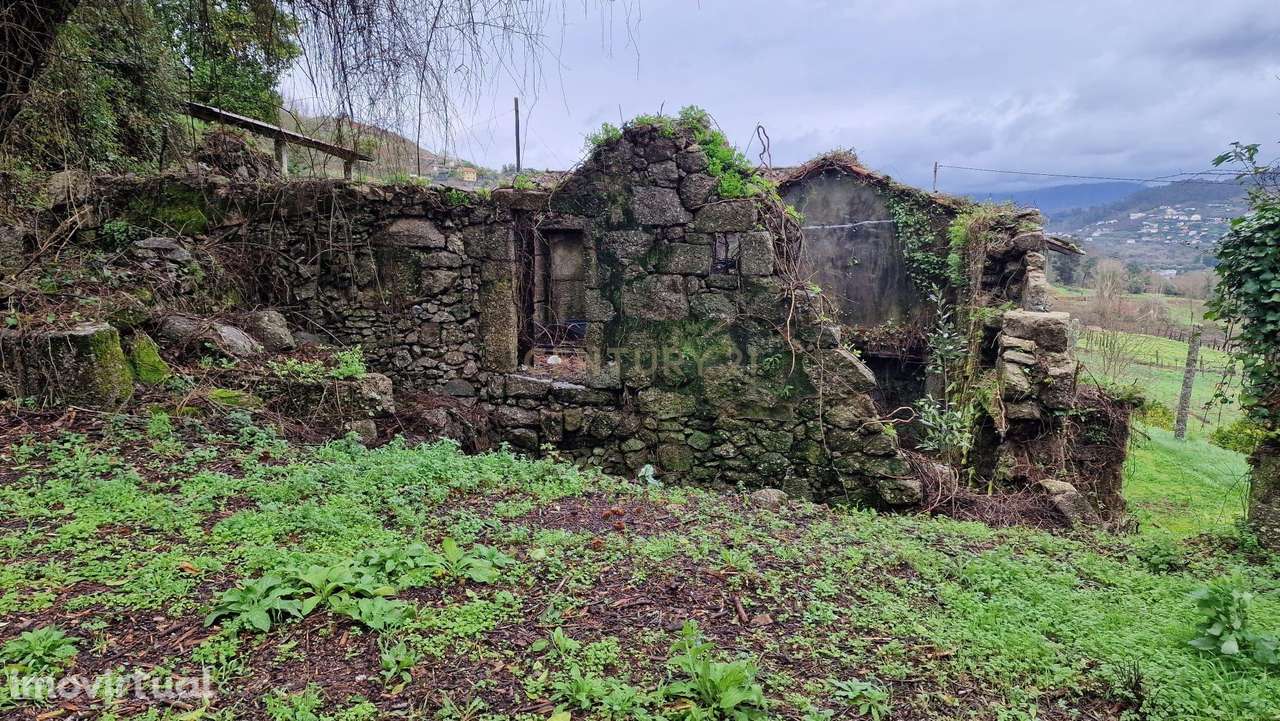 Moradia Geminada em Pedra para Restauro - Nogueira, Ponte da Barca - Grande imagem: 3/20